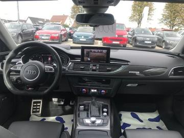 2018 AUDI RS6 — миниатюра 12