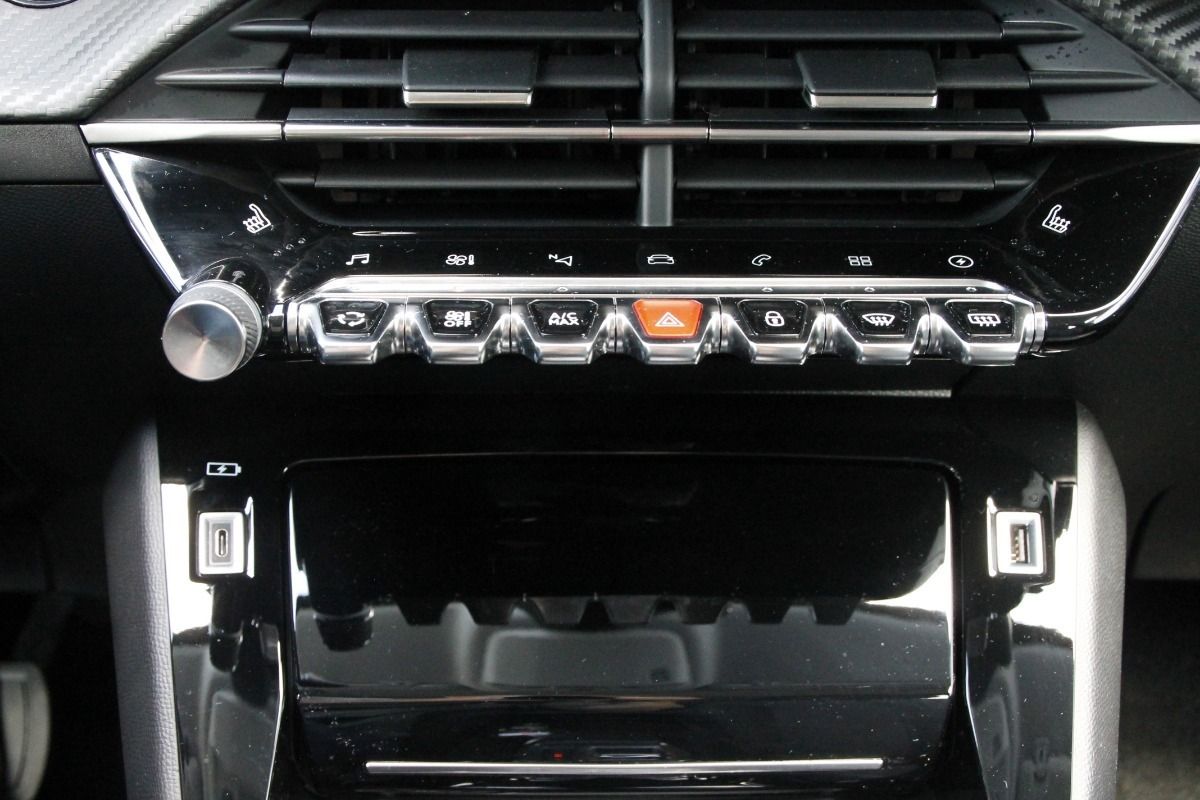 Fahrzeugabbildung Peugeot e-208 Allure Pack