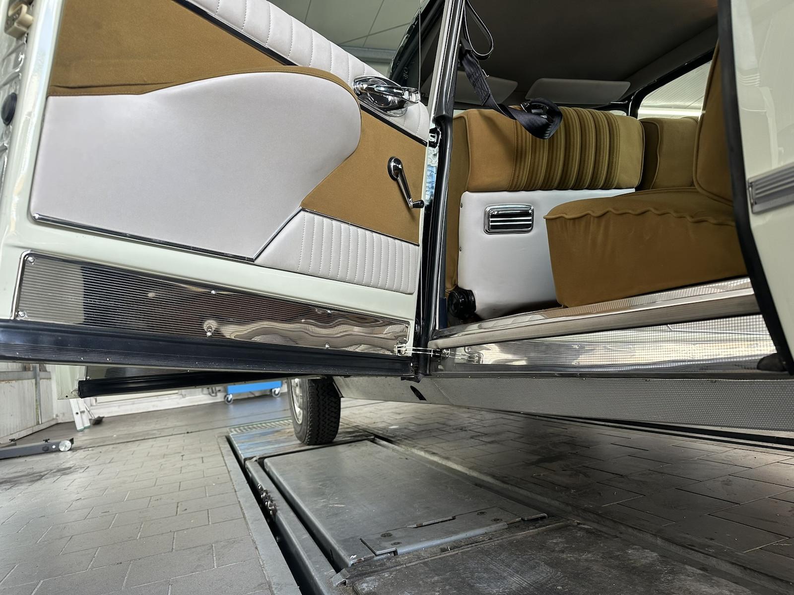 Citroën DS 23 i.e Pallas Klima Aut. FIVA Card Unikat 1