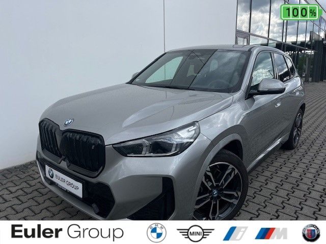 BMW iX1 xDrive 30 M-Sport Sportpaket HUD Navi