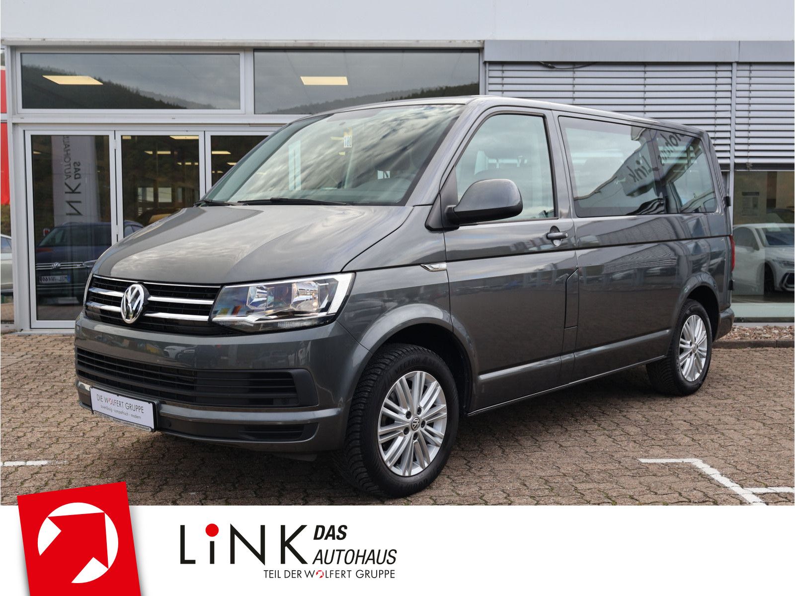 Volkswagen T6 Caravelle Comfortline 2.0 TDI DSG AHK PDC