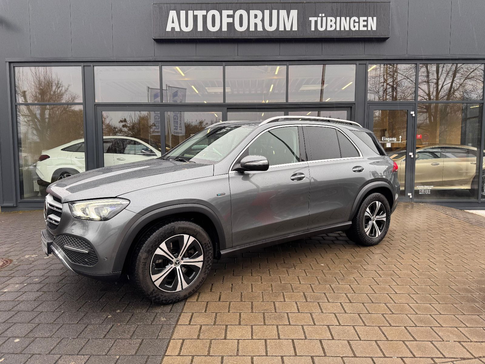 Fahrzeugabbildung Mercedes-Benz GLE 350e 4MATIC *LUXURY*AHK*KEYLESS*SITZKLIMA*