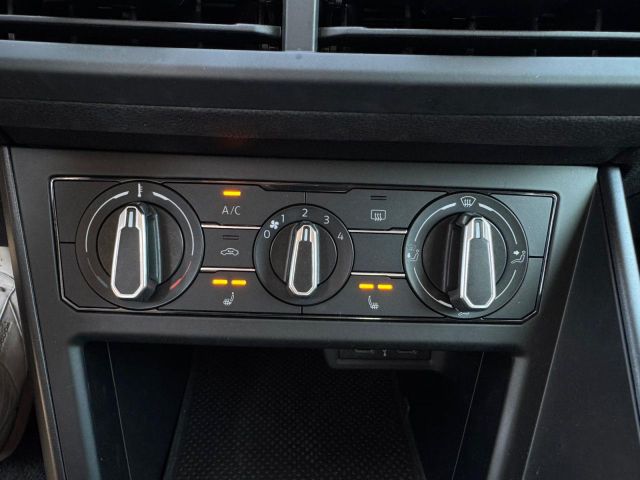 POLO 1. 0 APP+SHZ+TEMPOMAT+DAB