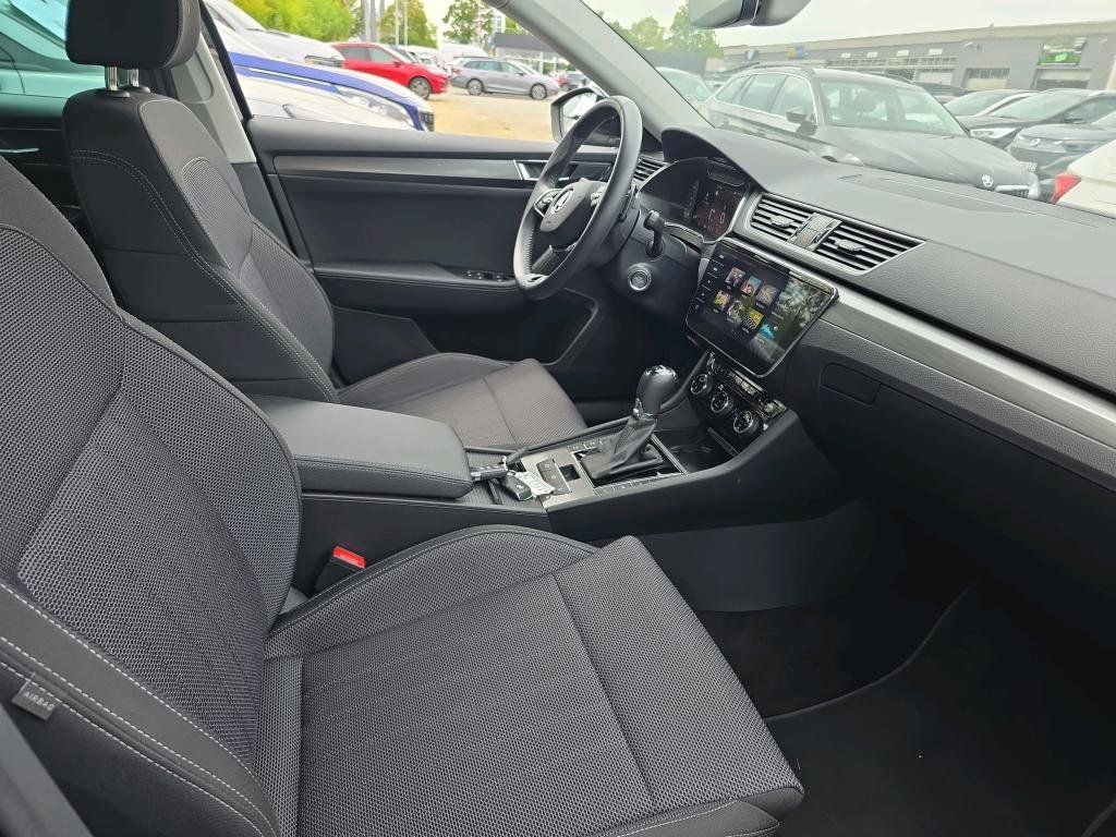 Fahrzeugabbildung SKODA Superb Combi 2.0 TDI Style/AHK/ST-HZG/360°/ACC/
