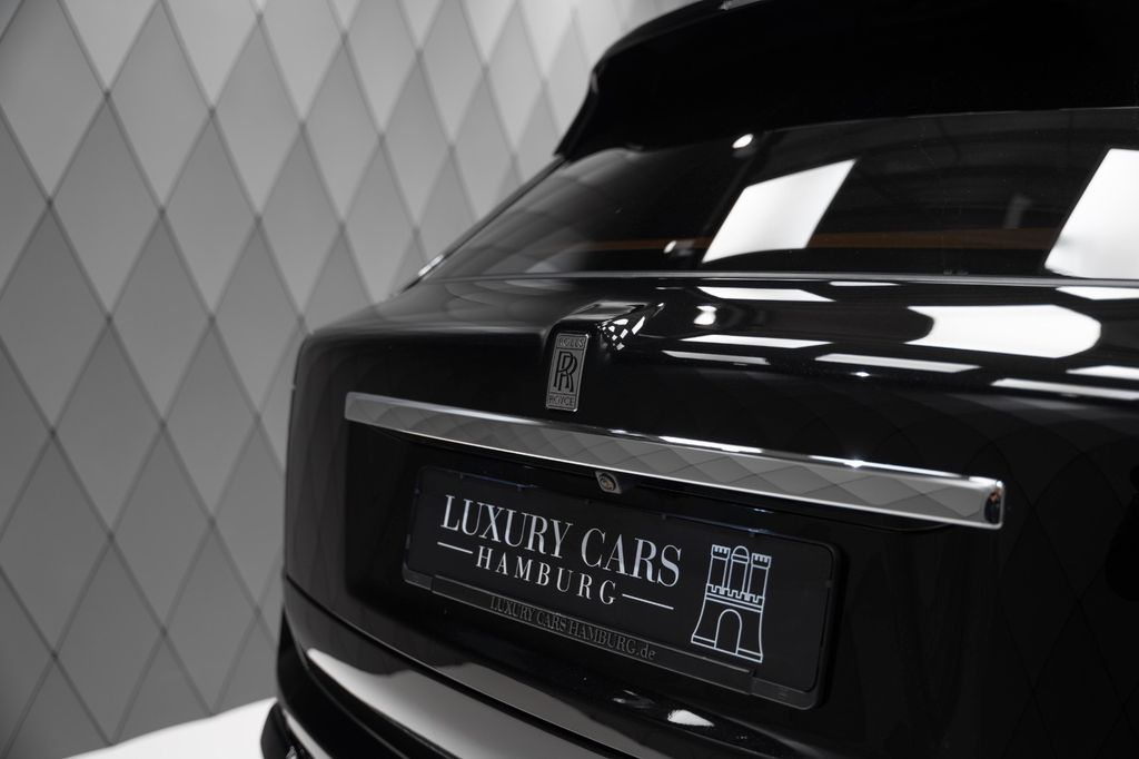 Cullinan Series II 2026 BLACK/TIFFANY VIP SEATS - Bild 9