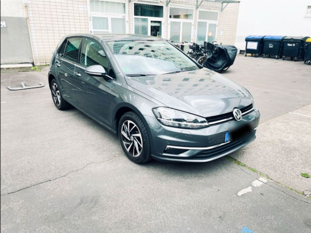 Image of Volkswagen Golf