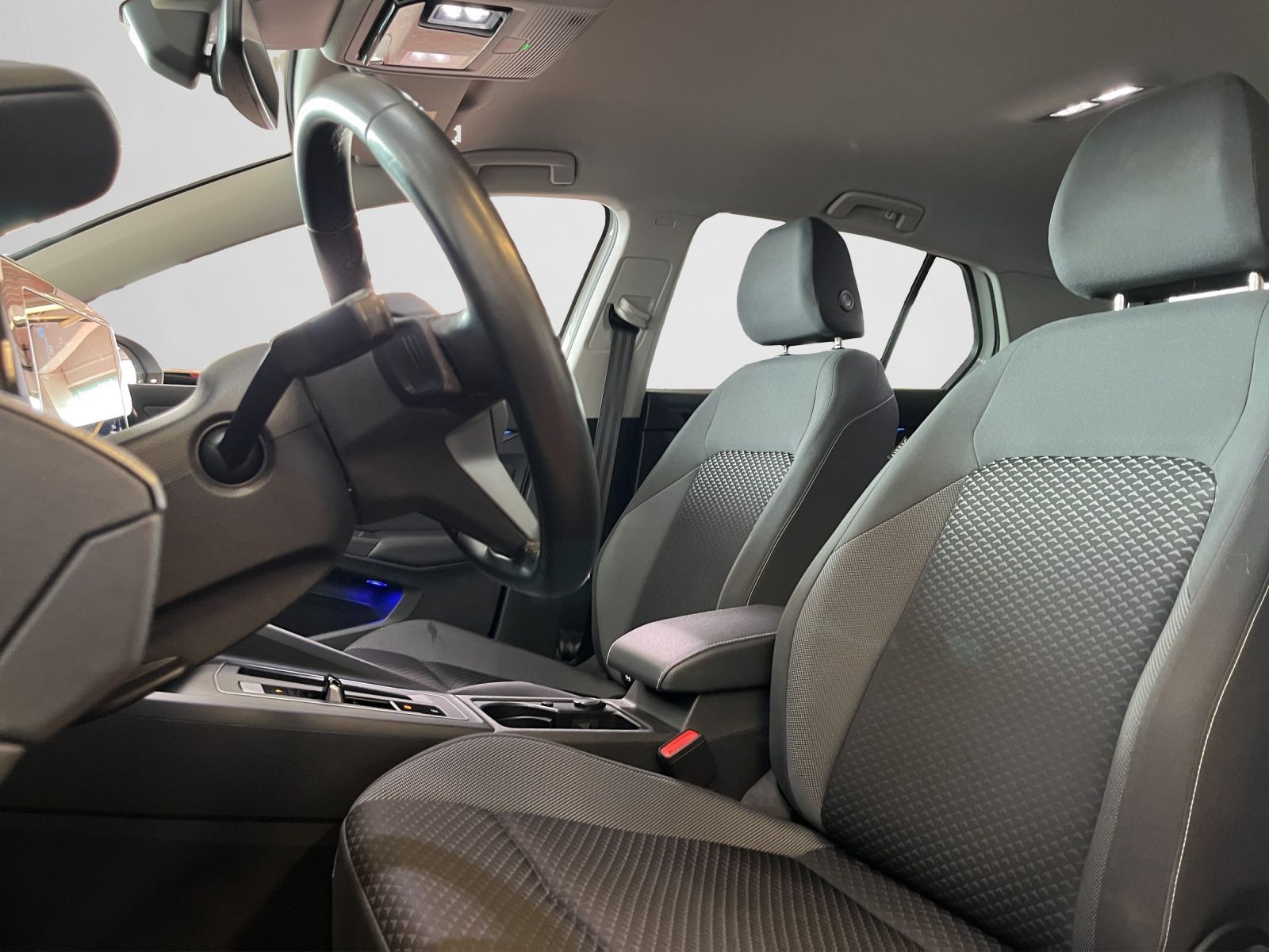 Volkswagen Golf - Bild 13