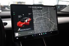 Fahrzeugabbildung Tesla Model 3 LONGRANGE DUAL-MOTOR NAVI/KAMERA/SH/PANO