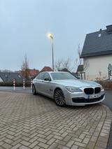BMW 750Li*M Paket  *Softclose*Headup*Sitzl... - gebrauchte BMW 750 aus dem Jahr 2012