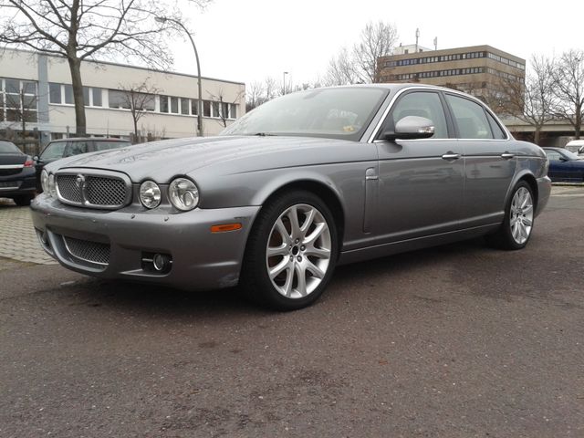 Jaguar XJ 2,7 Diesel V6 Executive 9900Netto Scheckheft