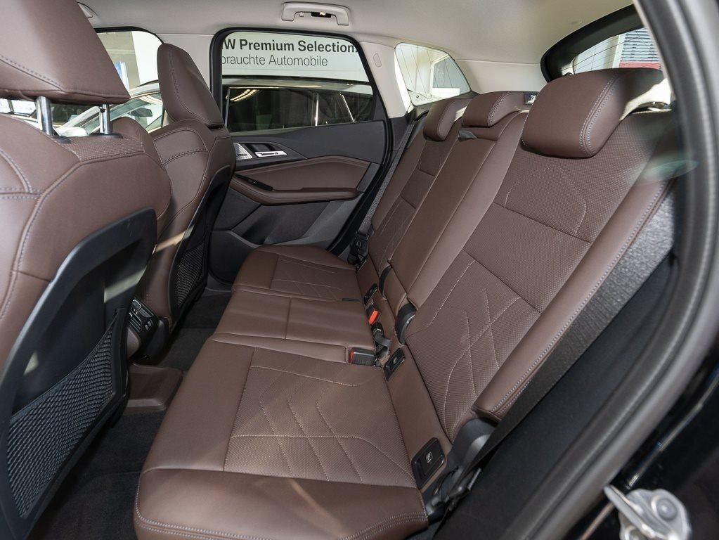 BMW 218 Active Tourer - Bild 12