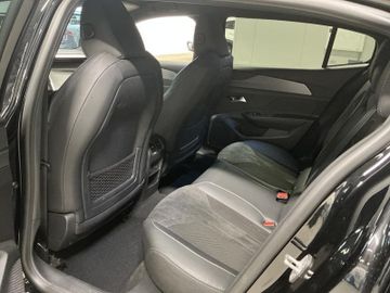 Peugeot 408 - 7