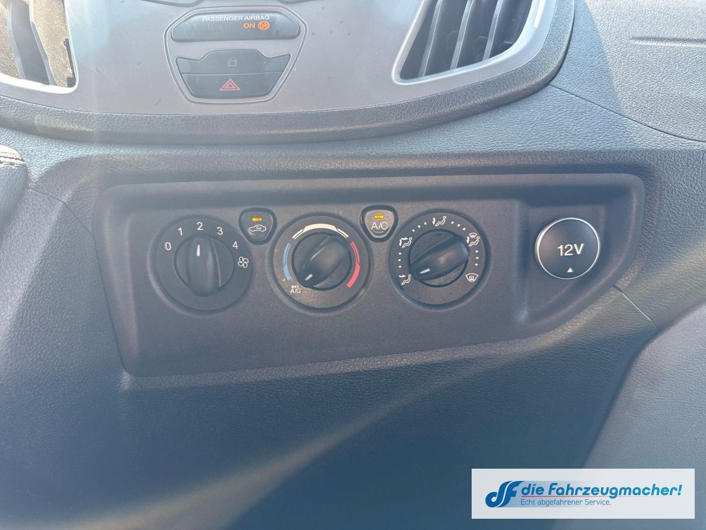 Fahrzeugabbildung Ford Transit Kombi 350 L3 Trend 2.2 TDCi DPF *1690 *K