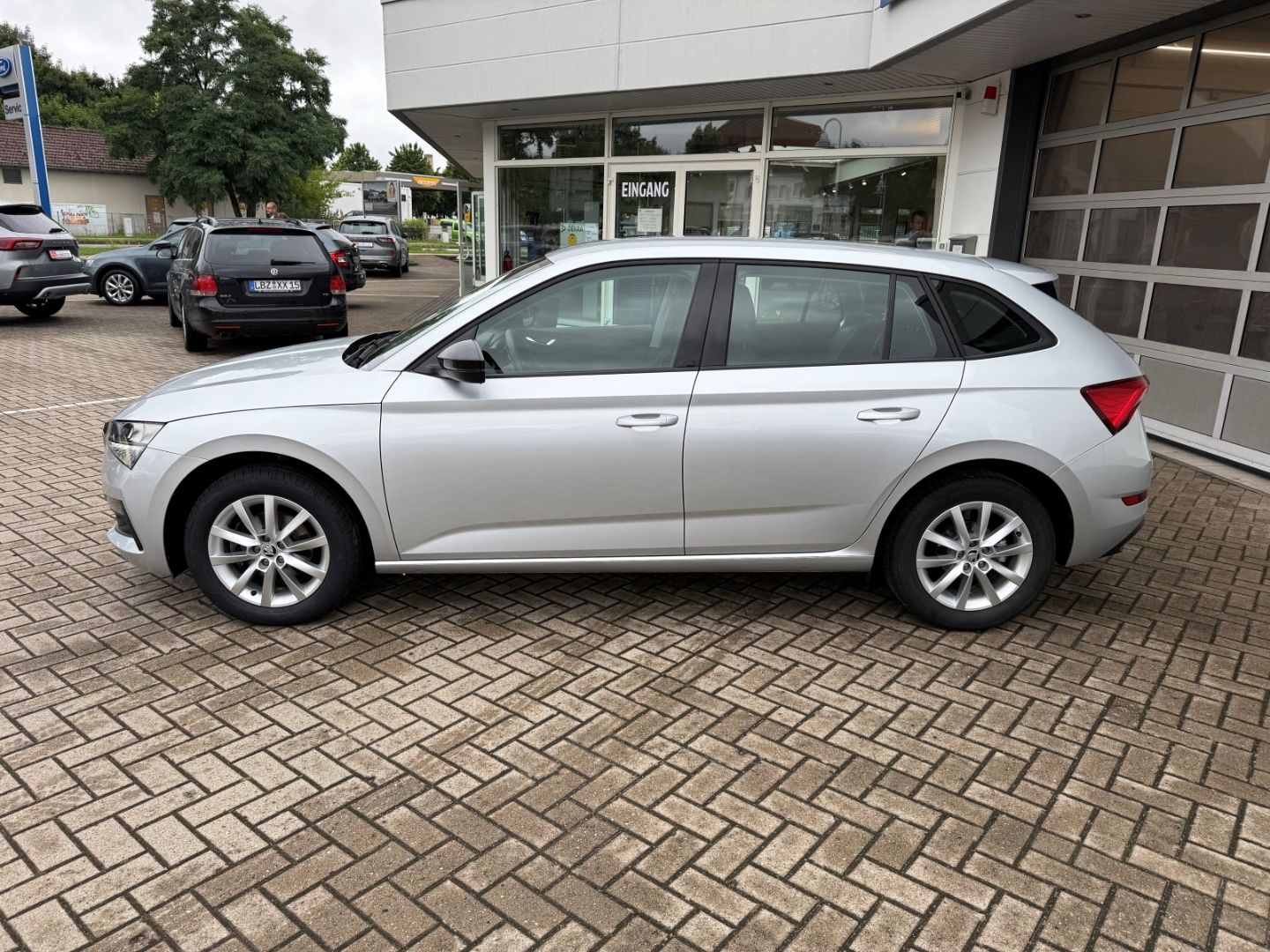 SKODA Scala 1.5 TSI EU6d DSG CarPlay SHZ RFK Alu LED - Image 3