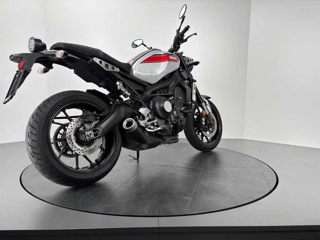 Fahrzeugabbildung Yamaha XSR 900 *TOP-ZUSTAND *SERVICE NEU