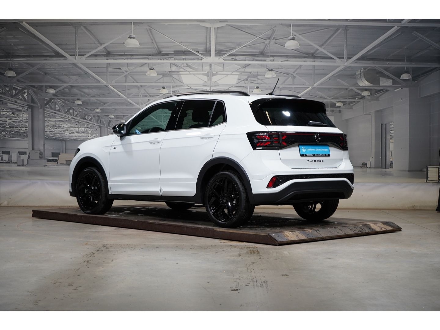 Volkswagen T-Cross R-Line 1.5 TSI DSG Black Style Rückfahrk imagem 2