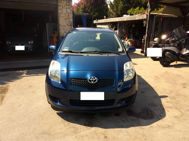 Toyota Yaris 1.0 5 porte 98000 km 07