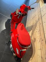 Vespa Primavera 50 RED - VESPA AUTOMATIK 50