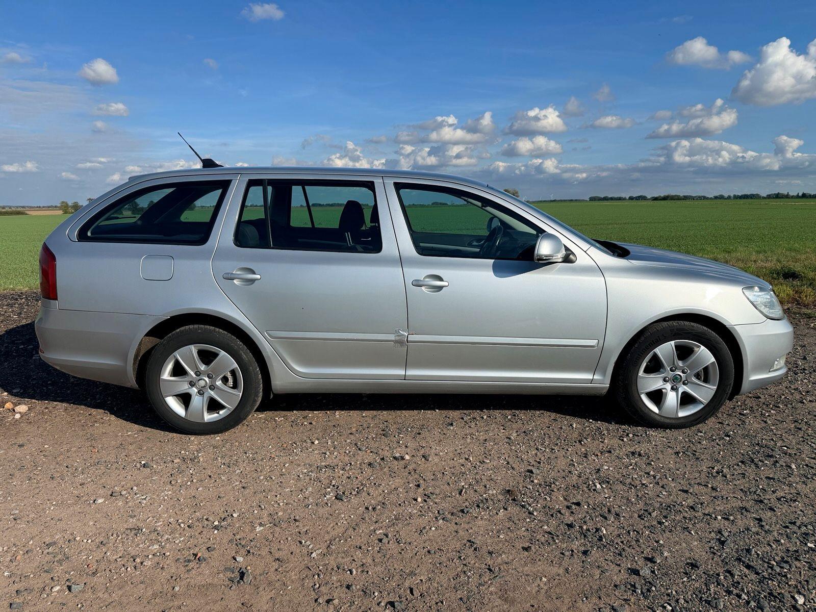 Skoda Octavia 2010 — photo 5