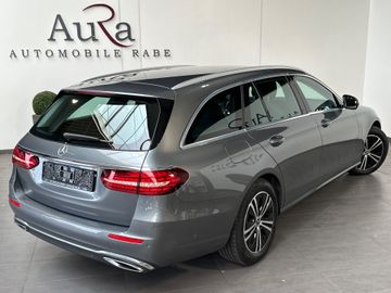 Mercedes E 220 - 4