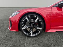 Fahrzeugabbildung Audi RS6 Avant 22"*LASER*HUD*AHK*NACHTSICHT*LEDER*ALC