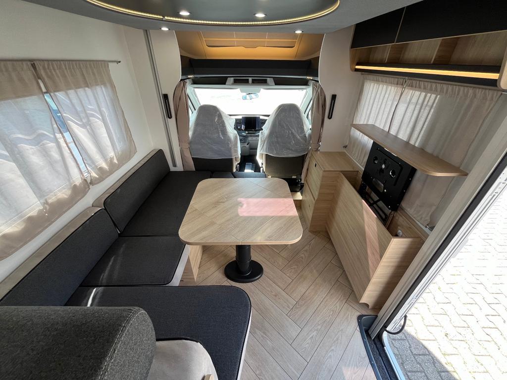 Challenger 240 Graphite Solar Arctic Markise Lithium – Foto 8 von 16