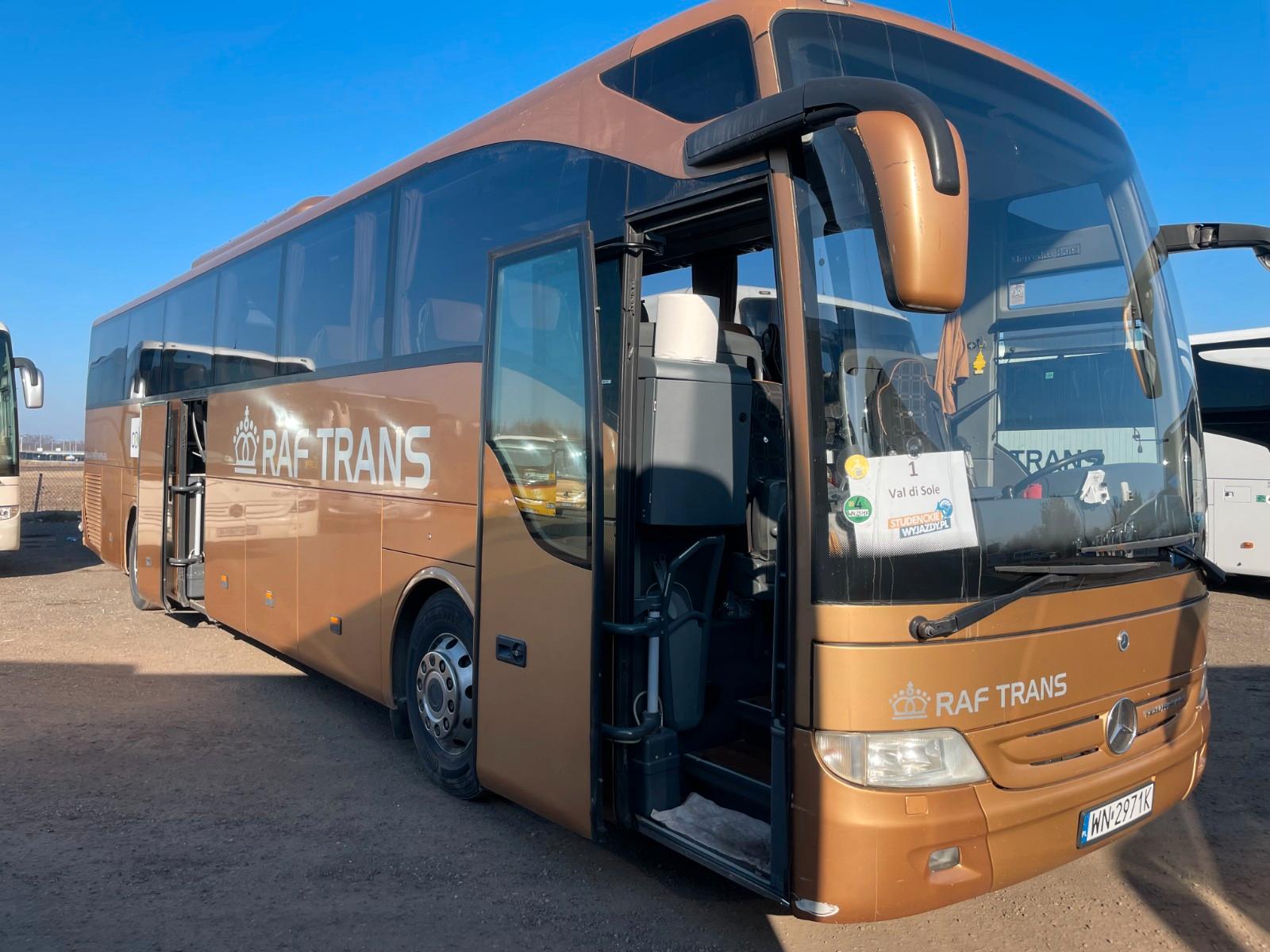 Mercedes-Benz Tourismo RHD M2