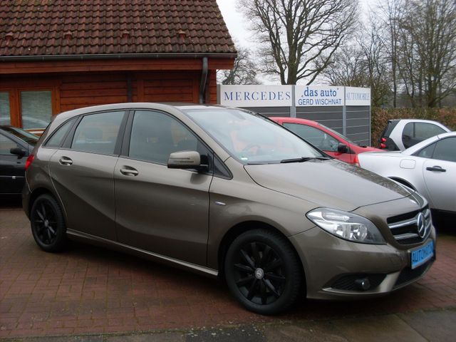 Mercedes-Benz B 200 Automatik scheckheft PDC Navi Temp.etc.