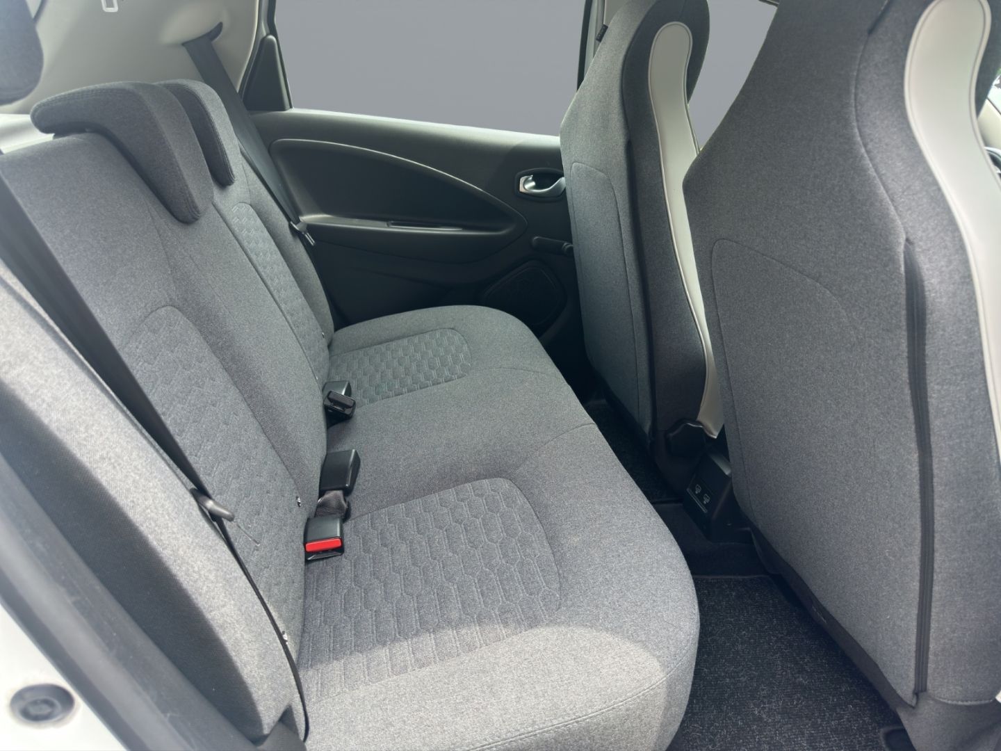 Fahrzeugabbildung Renault ZOE Experience R135 Batteriekauf Navi Digitales