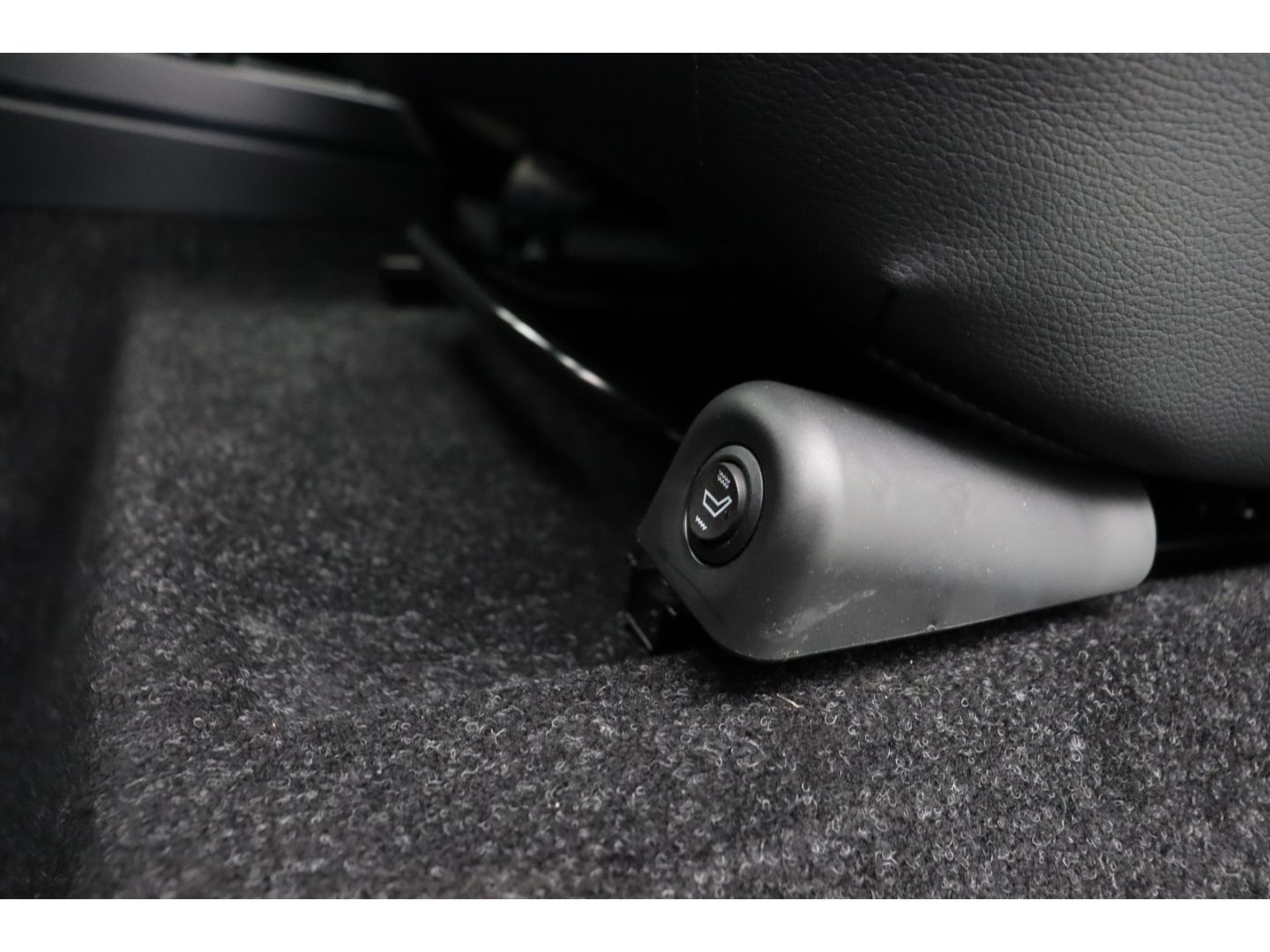Fahrzeugabbildung Ligier JS 50 Ph5 Ultimate D+,Servo/SHZ/Kamera/USB/CarPl