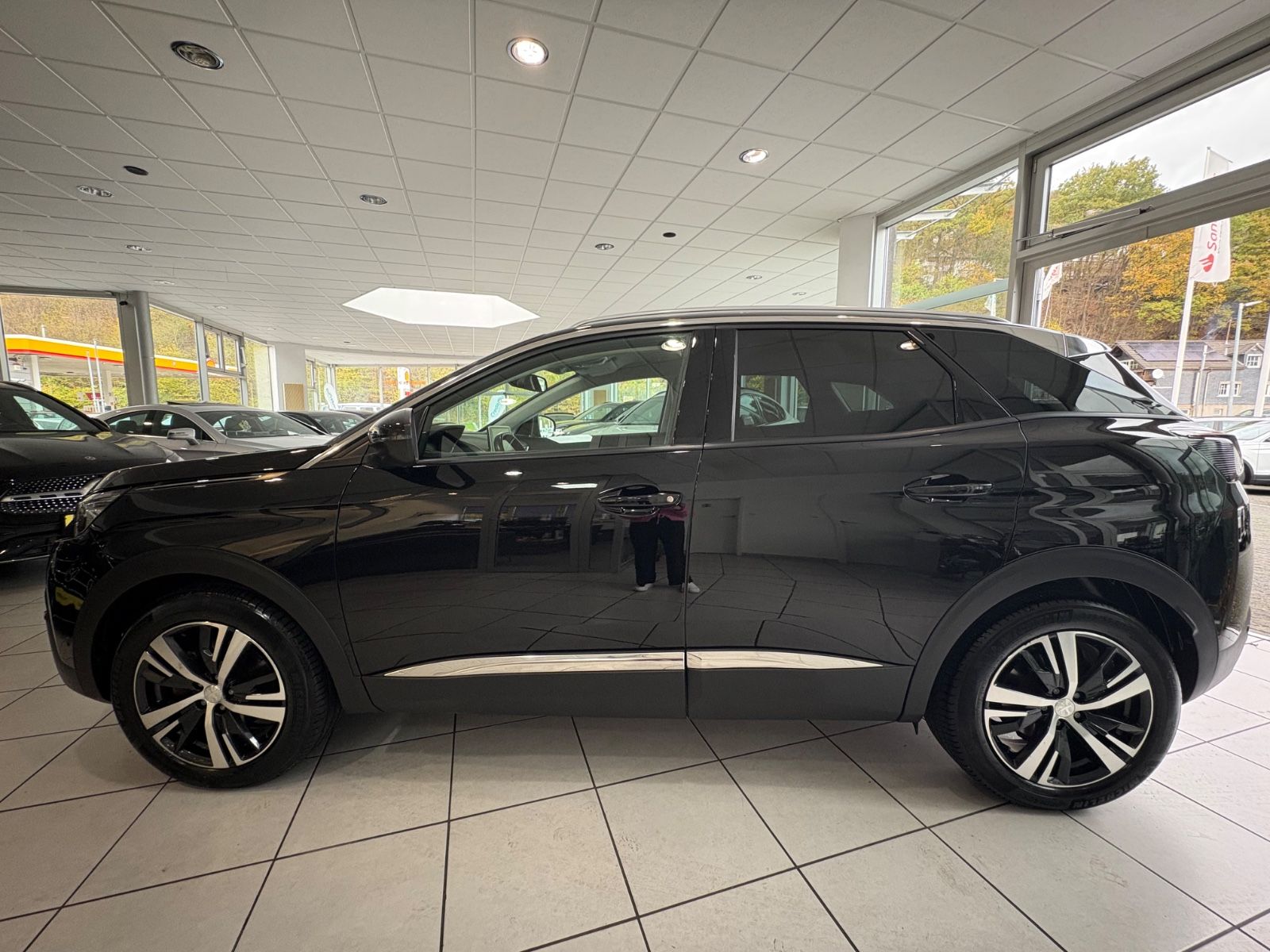 Fahrzeugabbildung Peugeot 3008 Allure