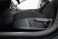 Fahrzeugabbildung Volkswagen Golf VII Lim. 1.5 TSI HIGHLINE DSG NAVI/LED/ACC
