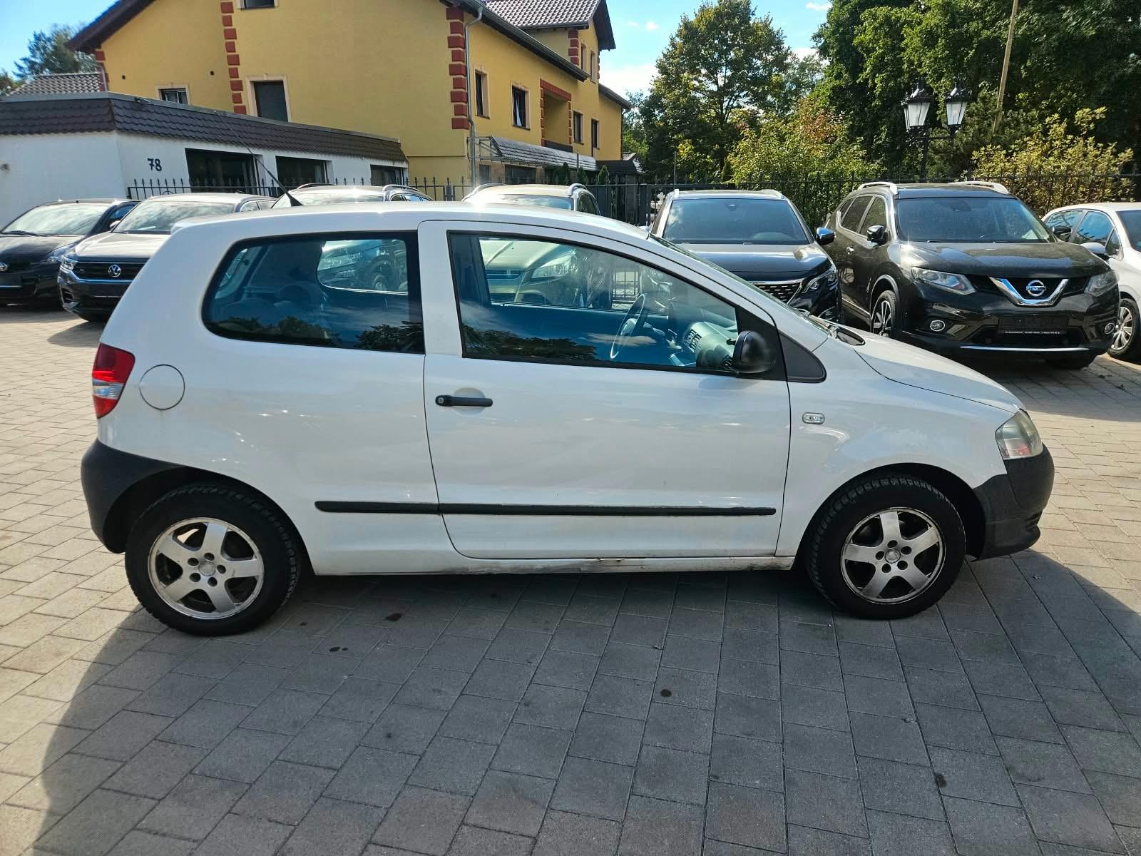 Volkswagen Fox 2010 — photo 7