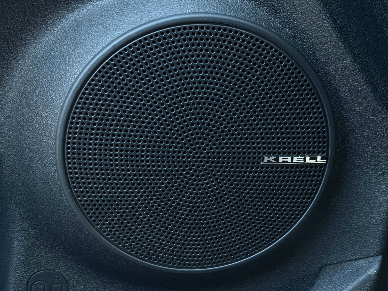 Fahrzeugabbildung Hyundai Kona Elektro TREND 2WD ACC CAM CarPlay LHZ SHZ