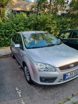 Ford Focus 1.6 Ghia Ghia - Ford Focus aus 2007: Ghia