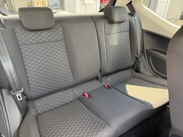 Volkswagen move up!  1,0 l 60 PS 5-Gang