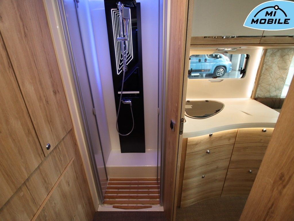 Fahrzeugabbildung Eura Mobil Integra Line 695 LF *Black Friday Deal*