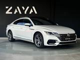 Volkswagen Arteon 2.0 TDI R-Line Limousine*DSG*PANO*R-KAMER - Volkswagen Arteon mit Diesel-Antrieb: Panorama-Dach, Limousine