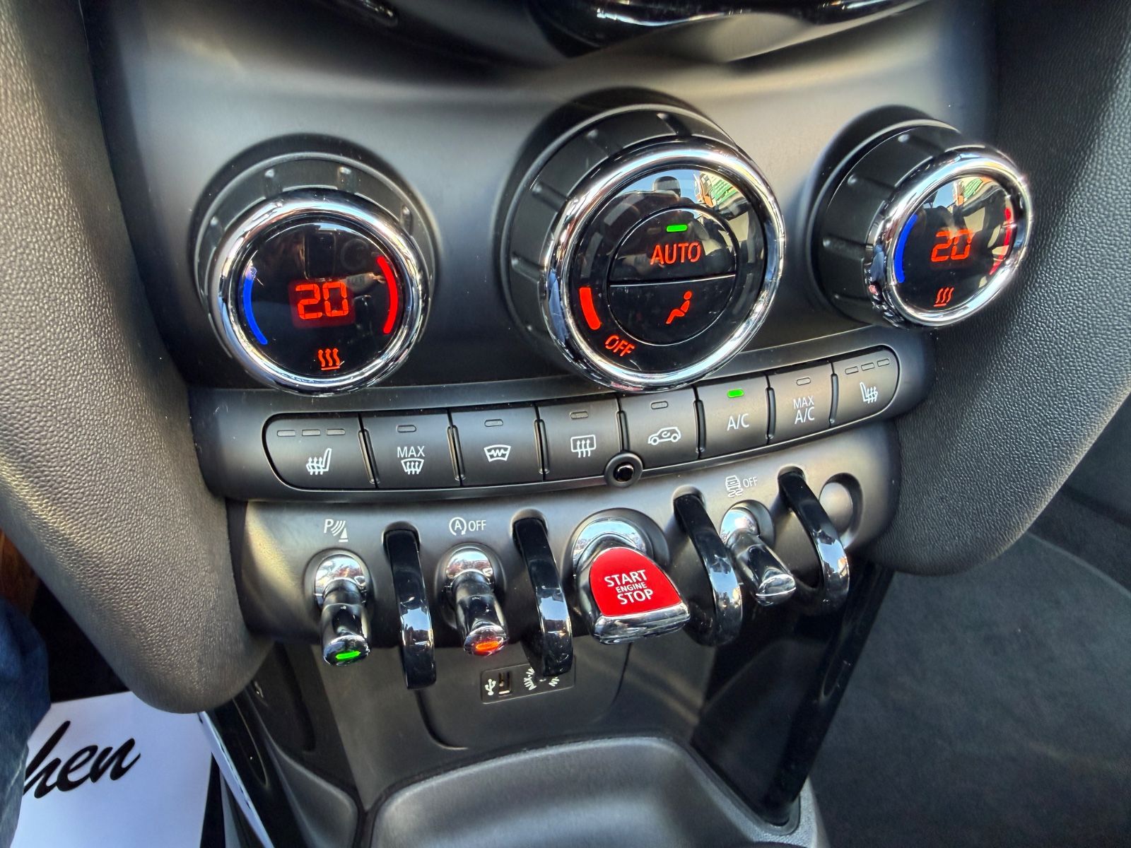Fahrzeugabbildung MINI Cooper S Cabrio NAVI PDC LEDER H&K 1-HAND