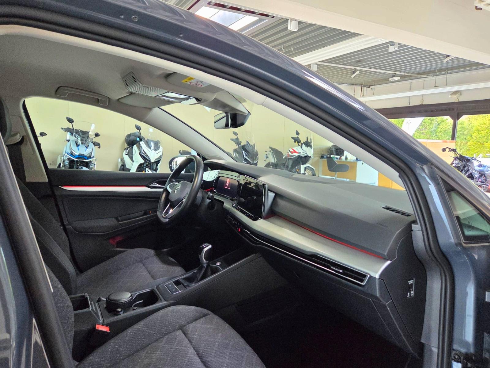Volkswagen Golf VIII Lim. Life +ACC+ +NAVI+ +VIRTUAL+ +PDC+, миниатюра 10