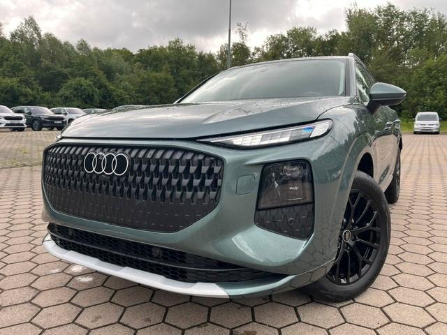 Audi Q3 TFSI 110 kW AHK*StHz*Panodach*