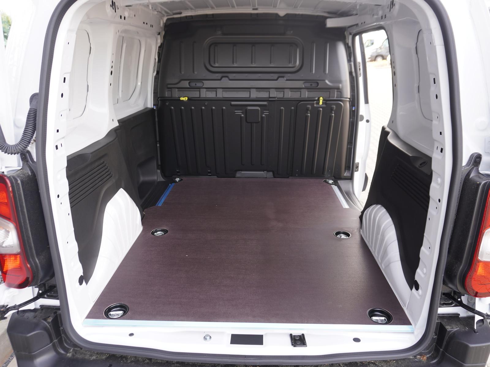 Opel Combo 3-Sitzer + 10-Zoll Navi + Allwetterreifen, миниатюра 6