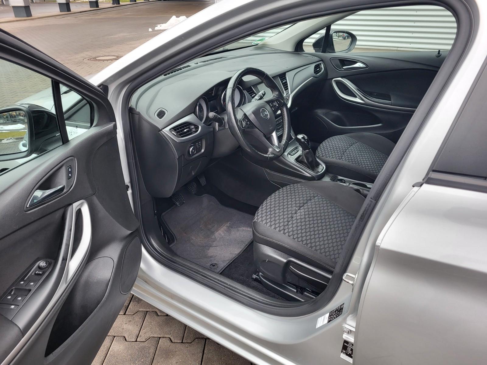 Opel Astra.1.5.CDTI. Sports Tourer. NAVI. PDC.