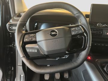 Fotografie 11 des Opel Combo Life 1,5 D Edition Navi, RFK, Lenkradheiz.