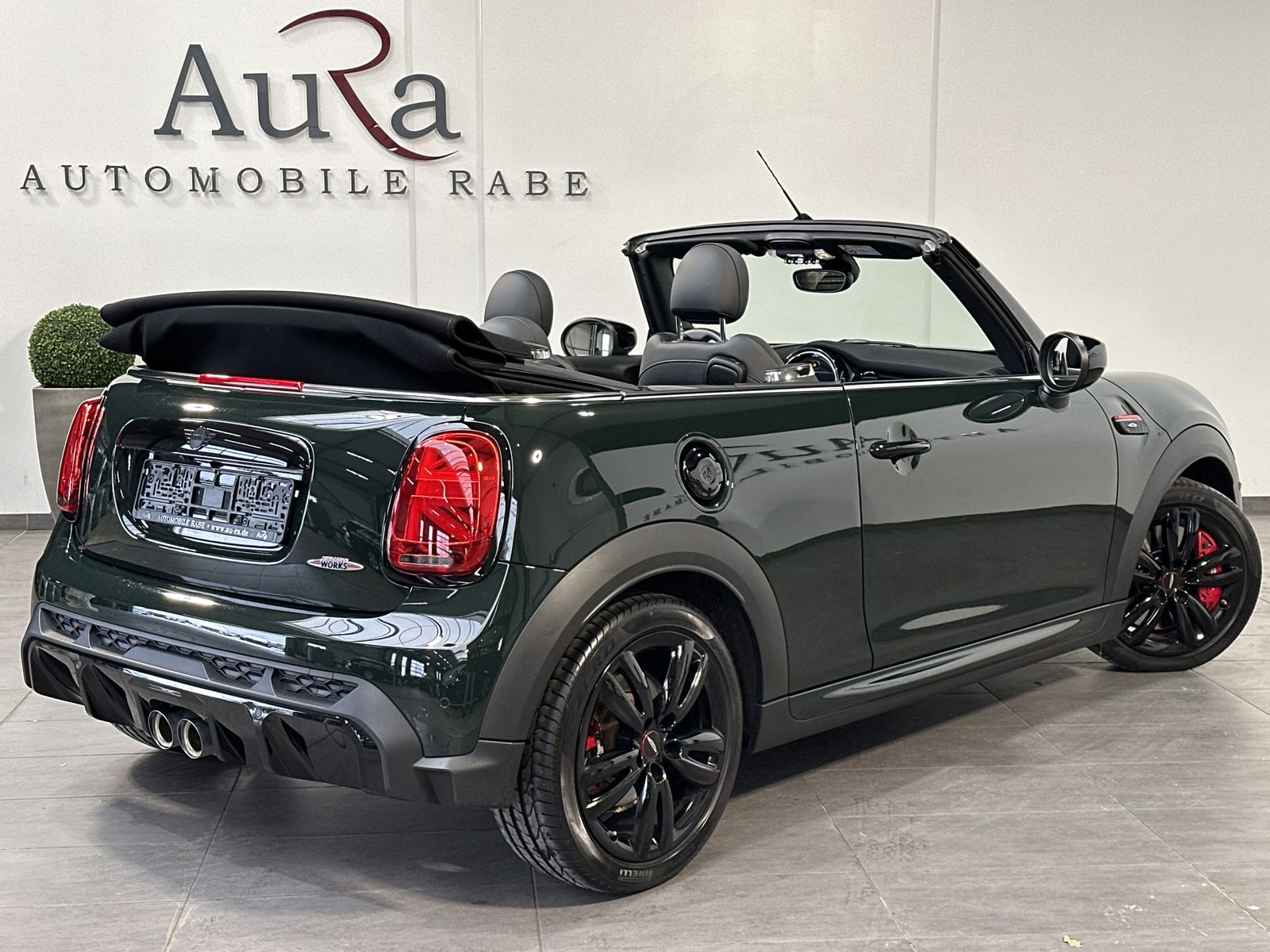 Fahrzeugabbildung MINI John Cooper Works Cabrio Sport-Aut. NAV+LED+KAM
