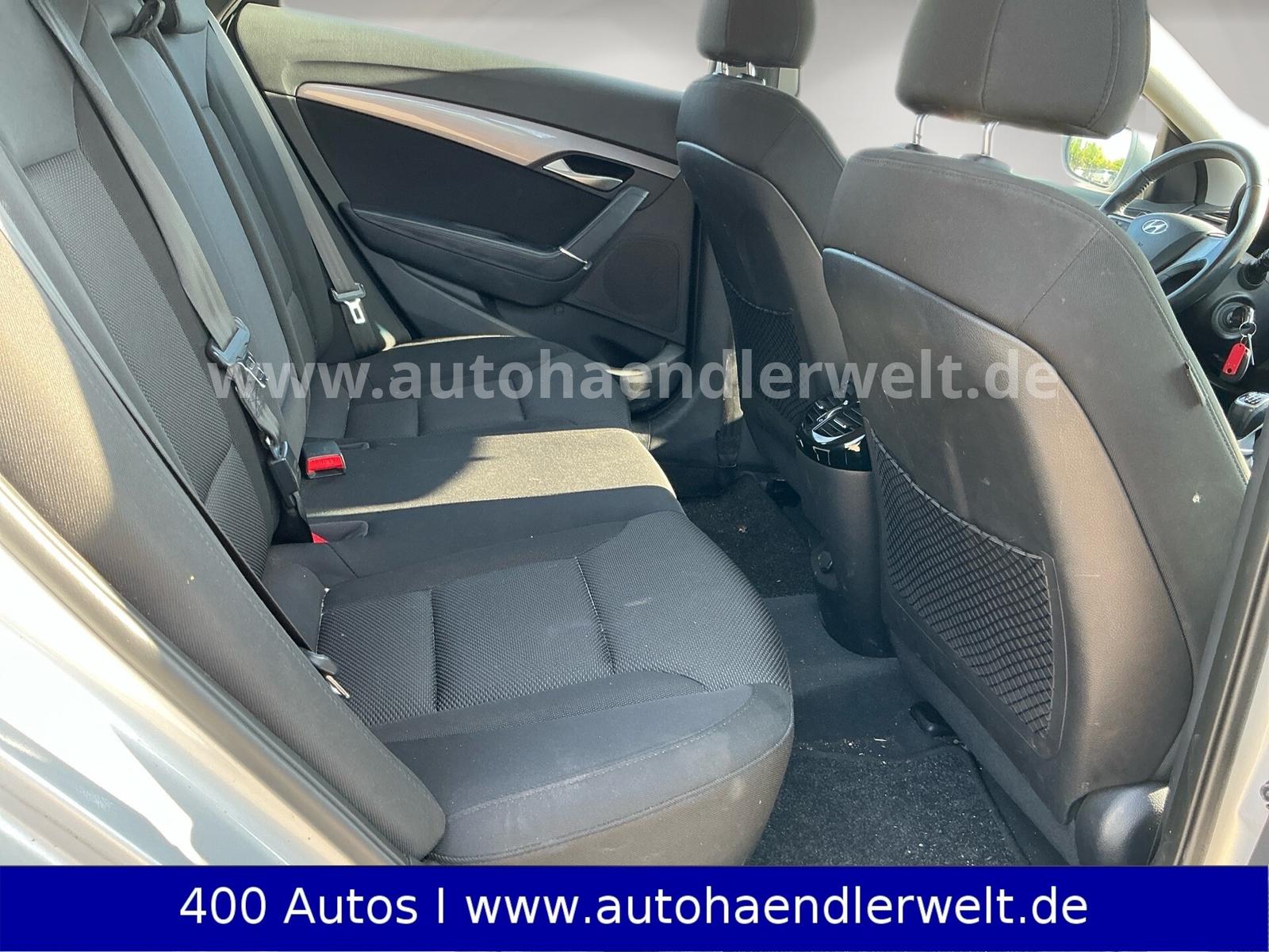 Hyundai i40 2012 — photo 12