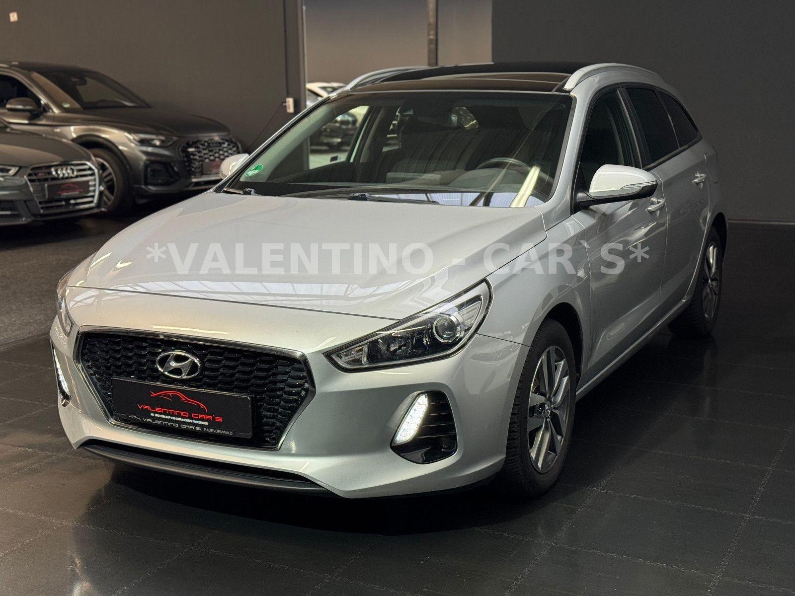 Hyundai i30 cw Family + Nav/Kamera/Temp/Shz/Lhz/Pano/Led