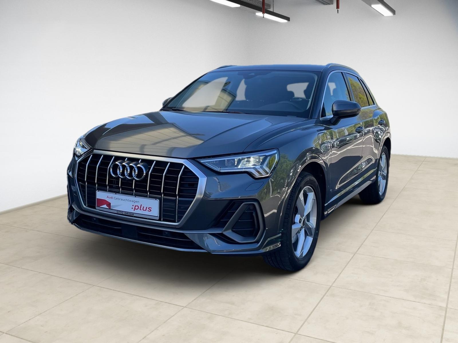 Audi Q3 45 TFSI e S-line Matrix Business TopView