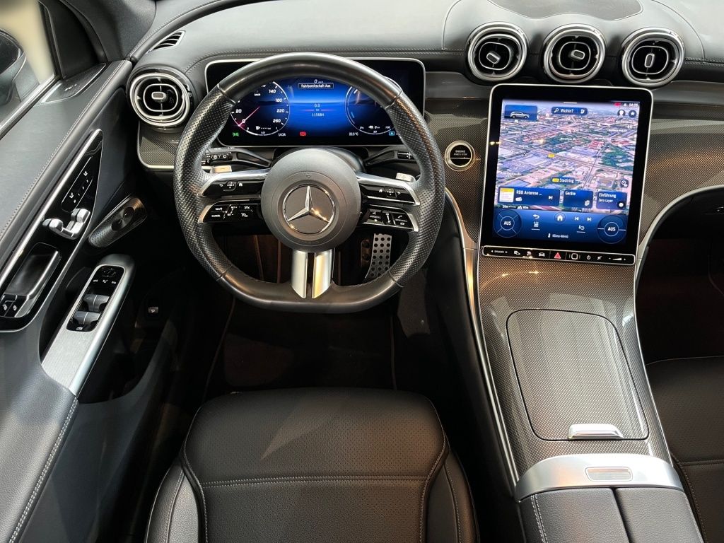 Fahrzeugabbildung Mercedes-Benz GLC 300 de 4M AMG AHK Sitzklima Massage 360°