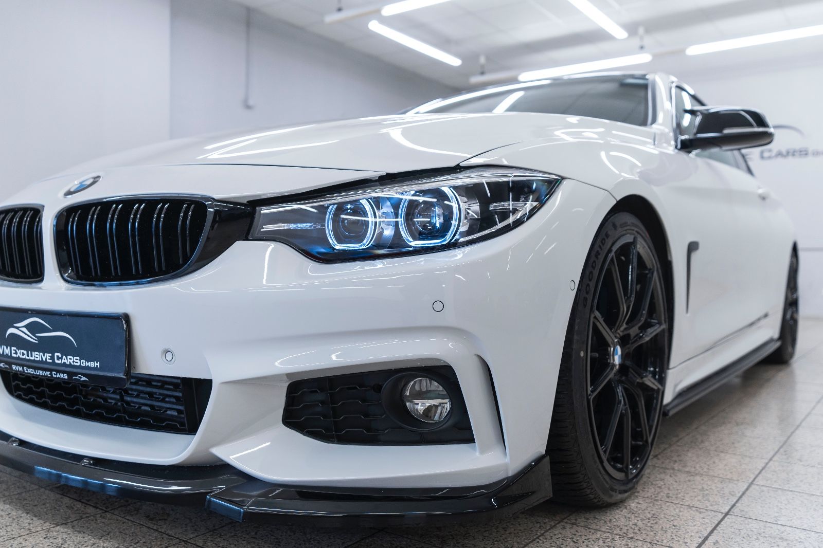 Fahrzeugabbildung BMW 435i xDrive M-SPORTPAKET OLED H&K LED KAM CARBON